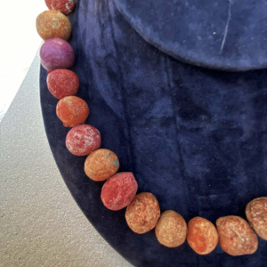 Poppy, Bead necklace